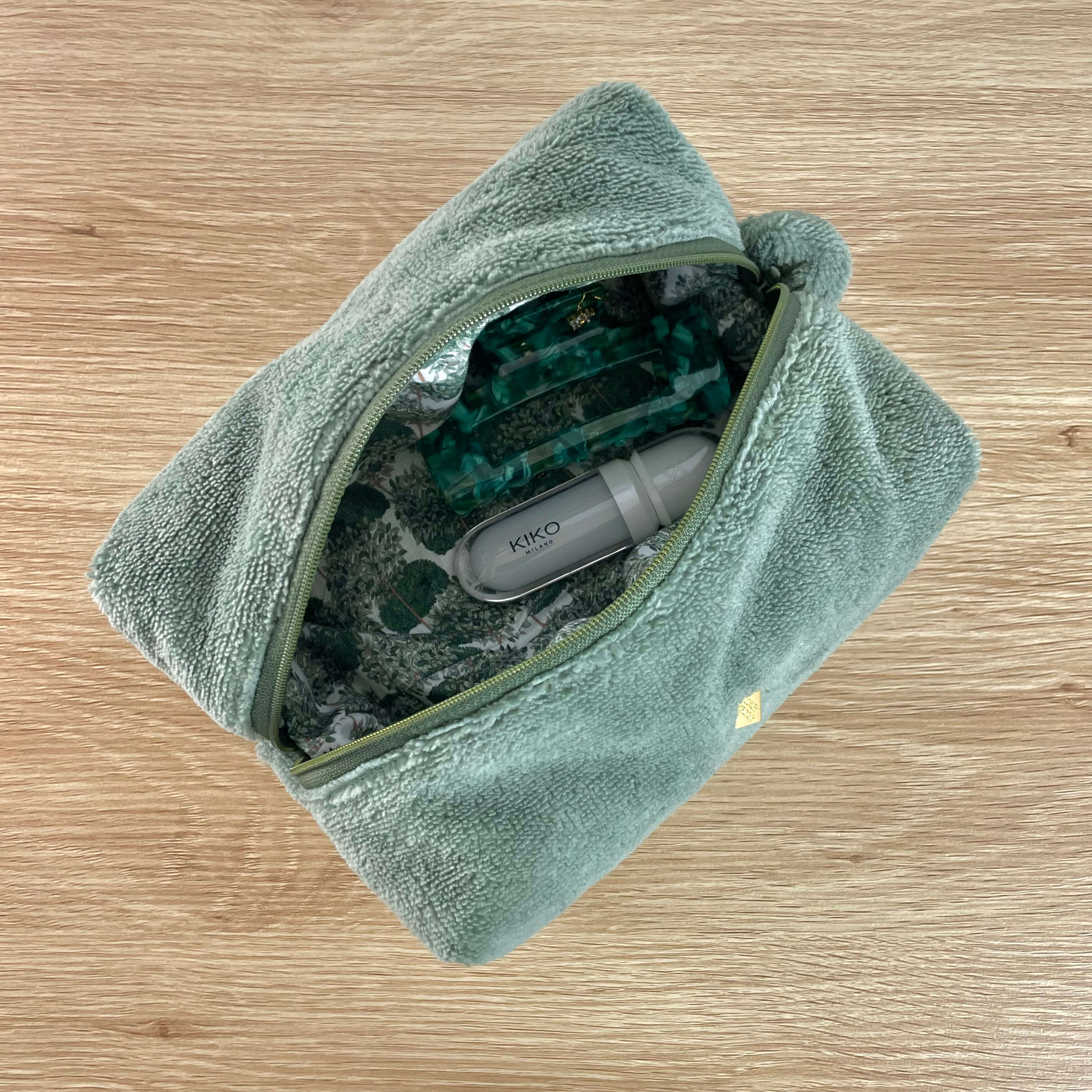 Trousse vert kaki